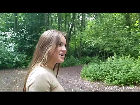 ❤️ Ech hunn dem Evelina virgeschloen datt mir op enger ëffentlecher Plaz fécken! Si sot jo. Dunn hunn ech hatt an den Arsch gefickt an an hirem Mond kum. Dunn huet si sech selwer gepisst. ️❌ Porno bei eis ☑