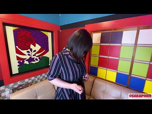 ❤️ Japanesch Cutie mat groussen Titten masturbéiert mat Sexspillsaachen an huet en Orgasmus. Si schwätzt an engem Interview iwwer hir fucking Erfahrung. Riesen Titten an haare Muschi krauchen haart. Osakaporn ️❌ Porno bei eis ☑