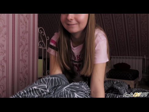❤️ Blondie suckelt hir BFF's déif a kritt Cum an hirem Mond ️❌ Porno bei eis ☑